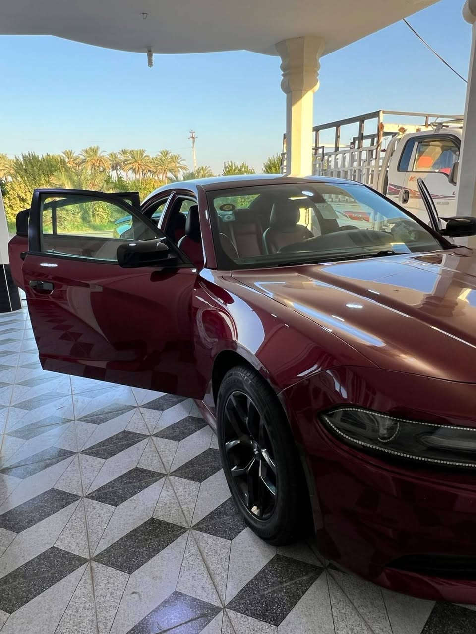 تشارجر SXT • ٢٠١٨ • ٦٨ الف