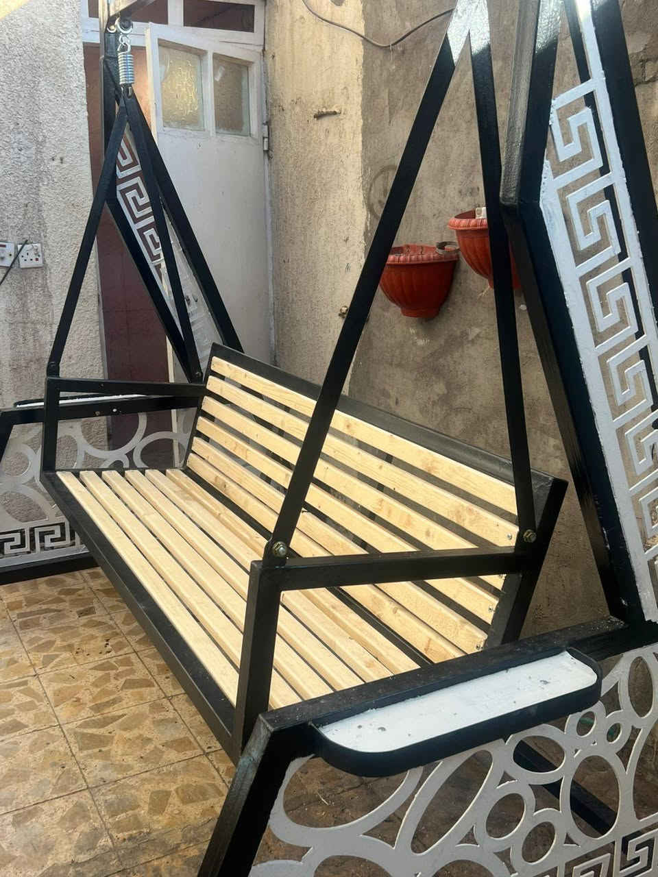 مرجوحه  تفصال حديد 2مليم  تتفصخ ارتفاع216 وطول210 وعرض150 في البصره السعر 450   رقم تليفون ***********
