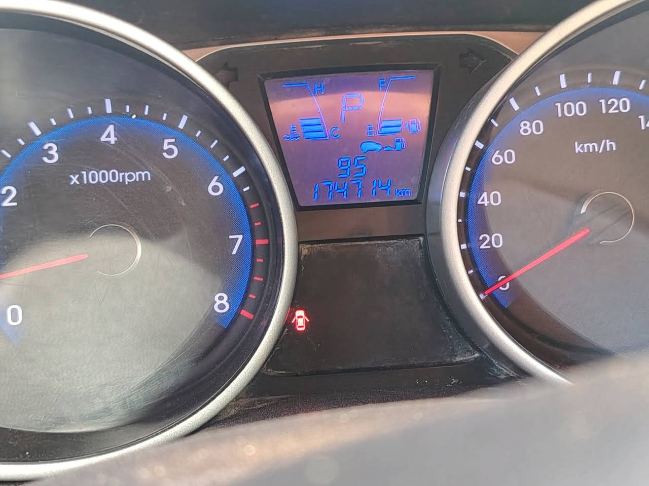 توسان ٢٠١٣ رقم بغداد نص فول كير محرك شركه ماشيه ١٧٤ حقيقي السعر ١٢٣ بيه مجال بسيط السونار مرفق مع الصور
للاستفسار الاتصال
***********
***********
