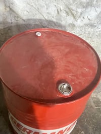 برميل جديد للبيع ٢٢٥لتر مكاني بعداد البلديات ٠٧٧٢٨٤٤٩٣٩١