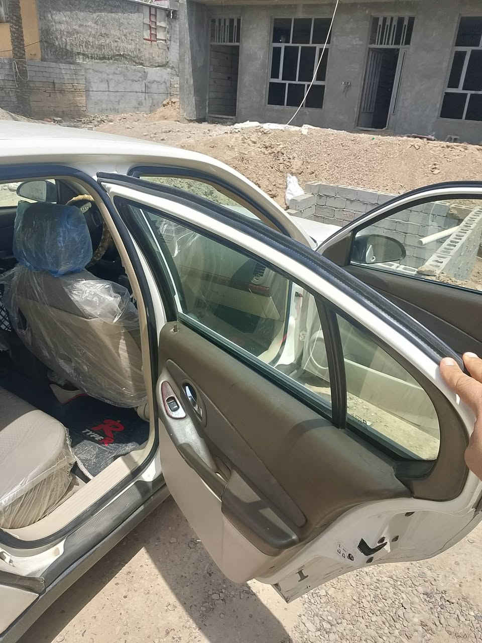 السلام عليكم من رخصت الادمن المحترم ماليبو 2007سيارة حلوة بس عوزها نواقص بصيطات متوازي على البيعة عندي بناء وعوزت السعر 45بيها حك الجية عنواني بغداد الشعلة رقم ***********
