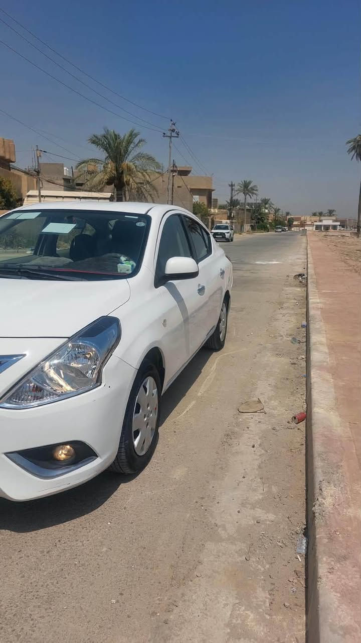 السلام عليكم
للبيع فقط نيسان سني هندي بليته زركه موديل 2022 ماشيه 124الف كير ومكينه كفاله بيها بارد اربع اصابع يم بك لايت فقط وطخه بلدوسه بسيطه كلش موضحه بالصوره وعلى وضعها ما مبينه السياره بسمي تحويل مباشر سنويه لحد سنه 2027 السعر 115$ بيها مجال حك الجيه مكاني حله شارع 60 

التواصل على الرقم فقط 
***********
