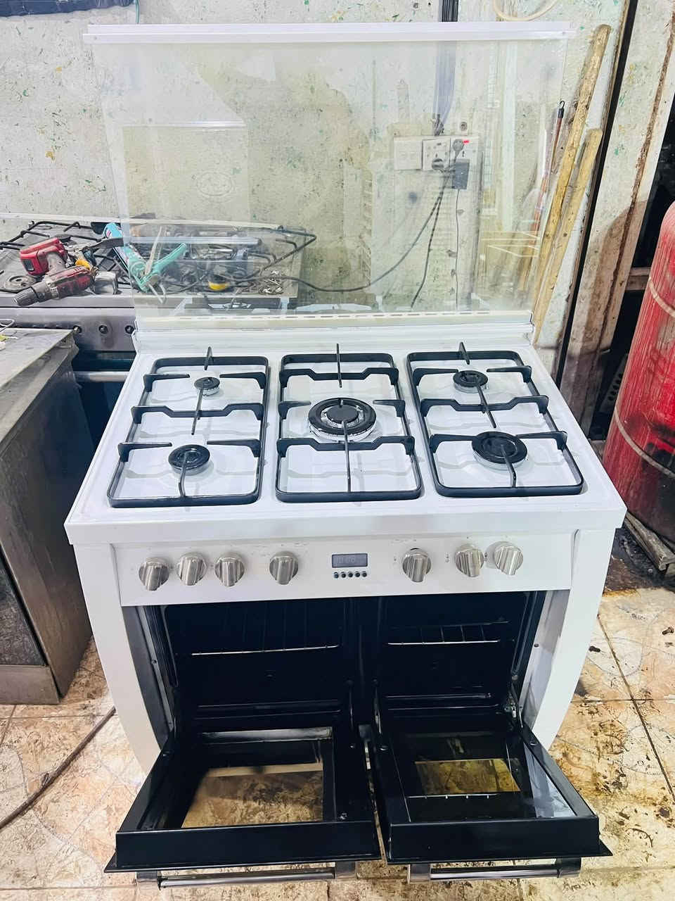 طباخ ايطالي • دبل فرن • حي النداء