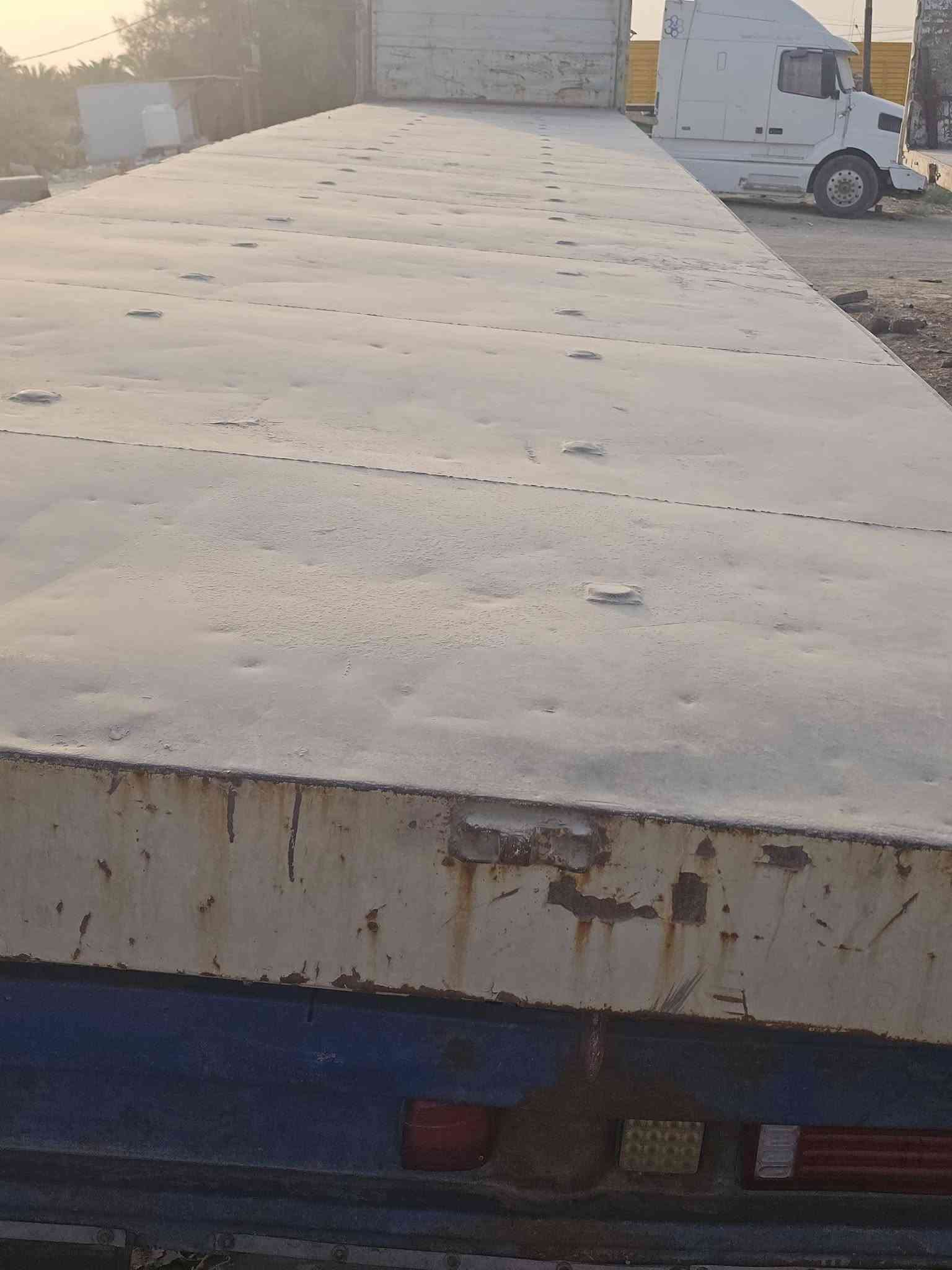 عربان اوروبي • ٣ محاور • مطبخ وثلاجة
