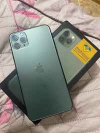 جبتلكم قطعتين نضيفه iPhone 11 Pro Max 📱   ١- ايفون ١١ برو ماكس 📱 لون ز...