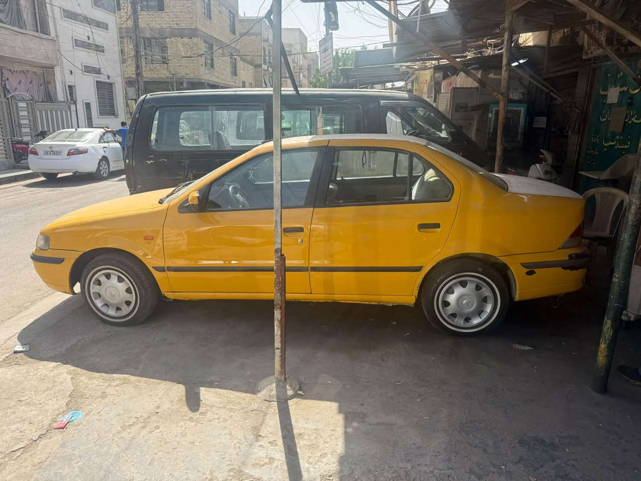 السلام عليكم مكلف بالنشر
سمند ٢٠١٠ بغداد بسمي اجره هيئه صفر غرامات صفر سنويه جديده رقم انكليزي محرك فرنسي تخم تاير ابو خط الابيض صدر جيد تبريد شغال اللاصال على الرقم فقط غير متواجد على الفيس 

العنوان بغداد الرصافه ***********

السعر ٣٠ ورقه
