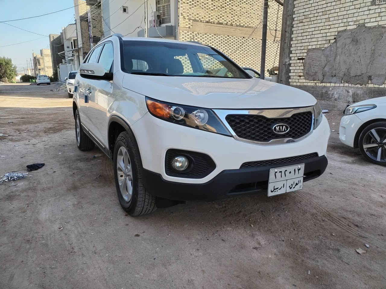 كيا سورنتو خليجية 7 راكب محرك 2400 رقم اربيل سياره مكفوله من الحادث والتبديل والصبغ مكاني النجف قرية الغدير. 
للبيع او المراوس بسيارة صالون 
السعر ب133 وبيه مجال للاتصال او المراسلة على الرقم 
***********
