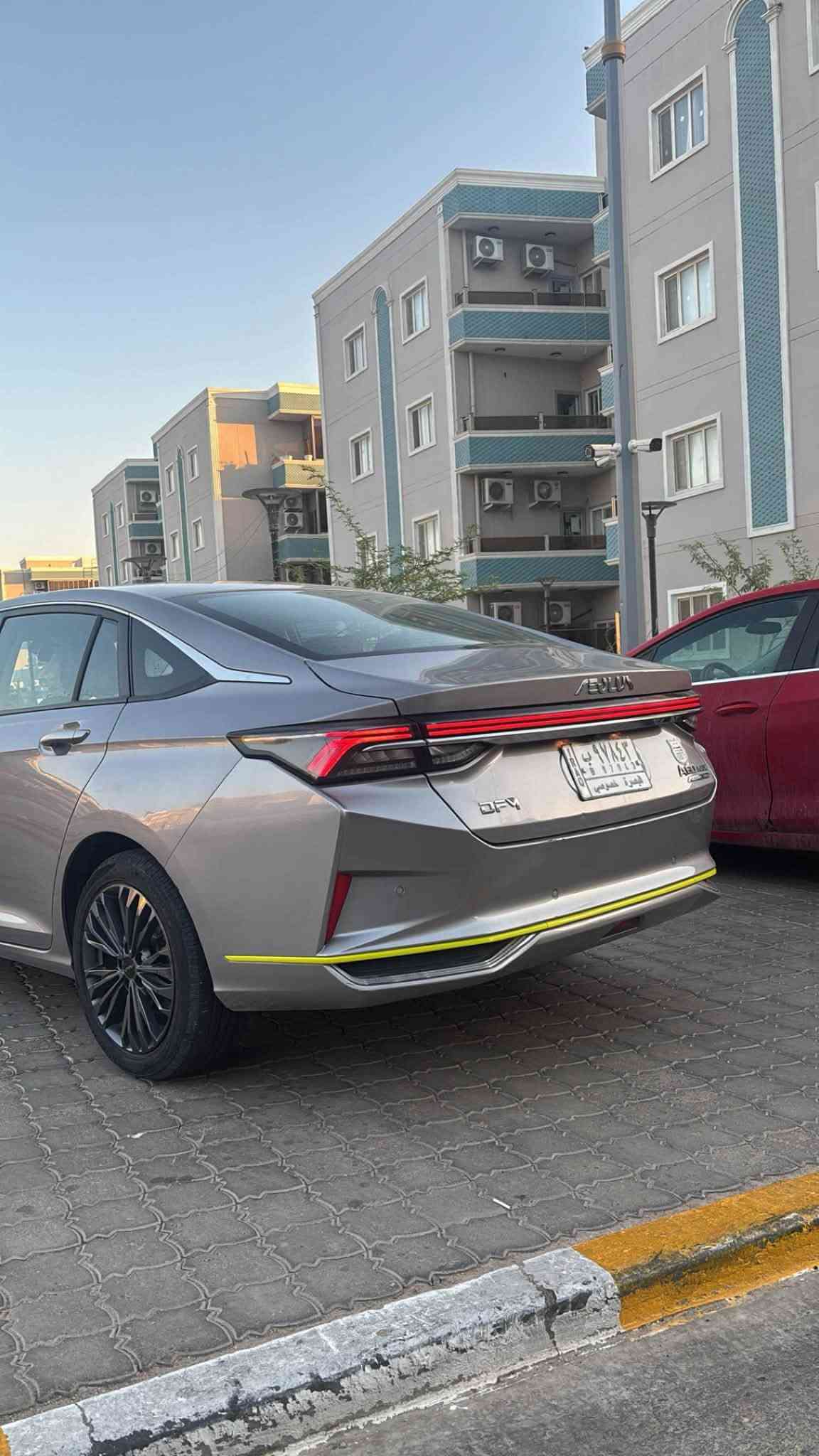 دونك فينج A60MAX موديل 2023  خليجي وكاله ليث العبيدي  مكانها محافظه البصره 
ممشى: 38 الف كيلومتر  مكينه 1500 تيربو هايبرد 
رصاصي 
مواصفات:
1-شاشه دجتل 
2-شاشه وسطيه 
3-سنتر لوك
4-قطعتين تبريد خلفيه 
5-تحكم تبريد شاشه 
6-بانوراما
7-اوتو هولد
8-سايد بريك كهرباء 
9-وضعيات قياده ECO SPORT
10-ماسحات اوتو 
11- لايتات زينون شركه
12-بك لايت ليد متصل 
13- كشنات جلد اسود 
14- تحكم ستيرن
15- تحكم مري ماوس 
16- ثلاجه 
17- اناره ترحيب 
18- بصمه 
 بيها جاملغ الايمن مبدل و شبر بالبنيد و دعاميه مبدله  

السياره كير و مكينه مكفوله شرط الفحص  بدون ايرباك 
للاستفسار: ***********
السياره ب اسمي تحويل ثاني يوم
