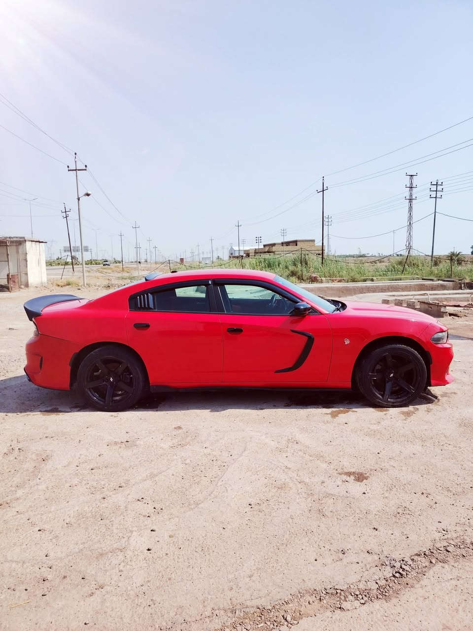 السلام عليكم جارجر sxt امريكي

 لون مميز أحمر طماطه
 
ماشيه 115 مايل

الموديل 2018 

 الحادث مالتها كلش حلو الجاملغ الخلفي صبغ ضربه سطحيه وباب الصدر والبنيد كلير فقط بدون لا ضربه ولا معجون صور الحادث مرفوقه بالمنشور

رقم بغداد باسمي هزه جديده

المحرك : 6 سلندر تو ويل

سياره جديده بمعنى الكلمه كير ومكينه بشرط قبل يومين سوتيلها حداديه كامله وره وكدام طخم تاير جديد قبل يومين شديته

المواصفات 

شاد لها كاتش كان 

شاشه كبيرة مع نظام ملاحة GPS مع اشتراك ستلايت 

سستم صوت 

السياره محدثة كت كامل SRT دعاميات ودوسات ويل نجمه الخسفه القوية 

مقاعد جلد  لونين 

 مقعد السائق كهربائي 

 حساسات مع مانع تصادم خلفي . 

 تشغيل عن بعد 

 ستيرن كهربائي 

 محدد سرعة 

 تليفون بلوتوث 

 كاميرا خلفية 

 مرايا متحسسة للاضاءة العالية 

  شفتات بالستيرن 

 دخول ذكي (بصمة)                                                 

مكاني ميسان

السعر 200 وبيها مجال

رقم الهاتف ***********
