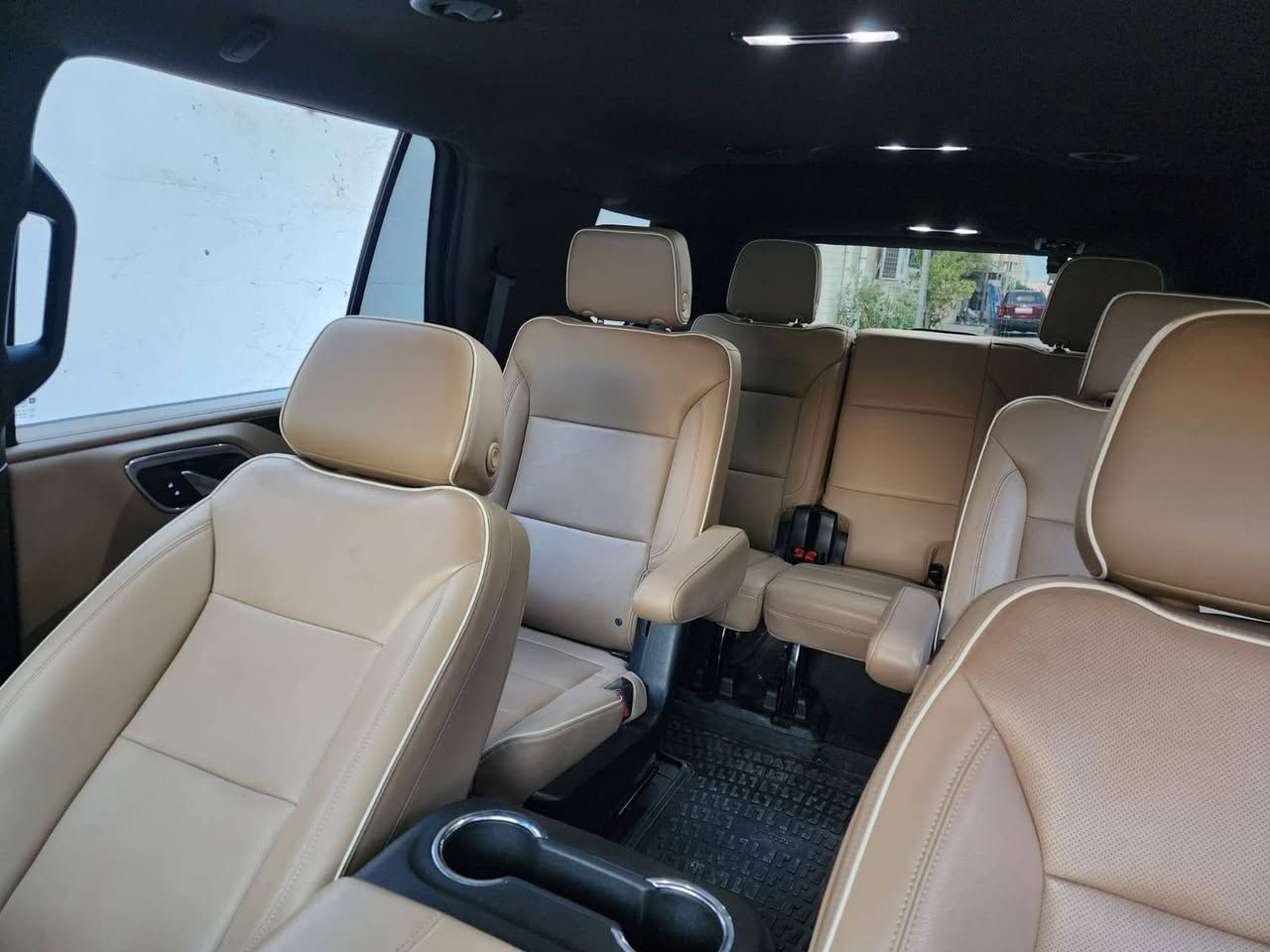 CHEVROLET TAHOE PREMIER
شوفرليت تاهو
موديل 2023   🦅 
سعر425$ وبيه مجال 
تحويل مباشر ب اسمي سنويه
شيفروليت تاهو بريمير  وارد امريكي 
‎الموديل   2023 ( امريكي )
‎اللون : اسود 
ماشييه 45  الف كم  
محرك و گير شرط مامفتوح
‎
‎ ‎اربع كامرات
‎حجم المحرك : 5300 Cc
‎عدد الاسطوانات : 8 اسطوانات ( 8 سلندر )
‎المواصفات :  
‎* المقاعد كهربائية تدفئة و تبريد
‎* مقصوره الركاب من الجلد الفاخر + خشب ملكي 
‎* شاحن وايرلس لاسلكي
‎* نظام الرؤيه : 5 كامرات رؤيه شامله ( BIRD VIEW )
‎* نظام التعليق مستقل
‎* كشنات ميموري خزن
‎* نظام الصوت BOSE سماعات عدد 10
‎* نظام سحب مقطوره تحكم كامل + كامرة لرؤية المطوره
‎* داتا شو
‎* تشغيل بعد 
‎* 5 بصمات 
‎* تحديد مسار 
‎* لد امامي 
‎*مري شفط 
‎* 4 كامرات 360 درجه 
‎* رادار 
‎* جنطه ذكيه بلقدم تنفتح وتنيل  
‎* شاشات خلفيه 
‎* جميع الكشنات كهرباء
‎* كشنات تدفئه تبريد 
‎* شاحن واير ليس
‎* جميع المقاعد يوجد مخارج يوبي اس 
  ***********‎مكان :ميسان  رقم
