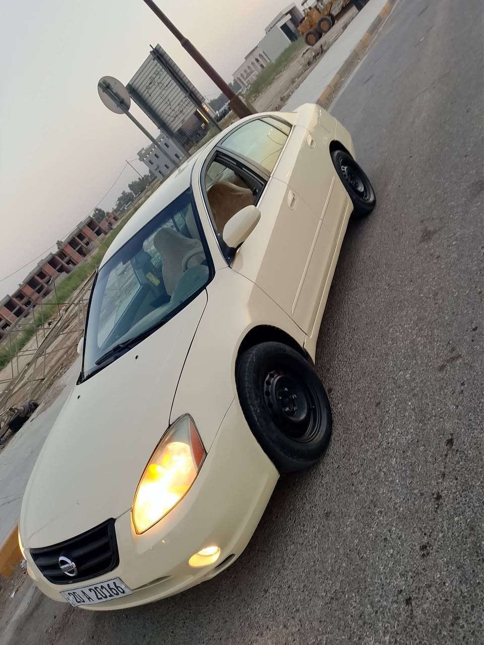 للبيع نيسان التيما موديل 2007 مصبوغه عام جماليه بدون ضربه 

محرك 2500 شاده حاويه وكير صدر مكفولات تبريد ميشتغل 

رقم ديالى بسمي سنويه ل30 سياره مصروف هواي عليه 

سعر57 وبيه مجال بعقوبة تقاطع القدس ***********
