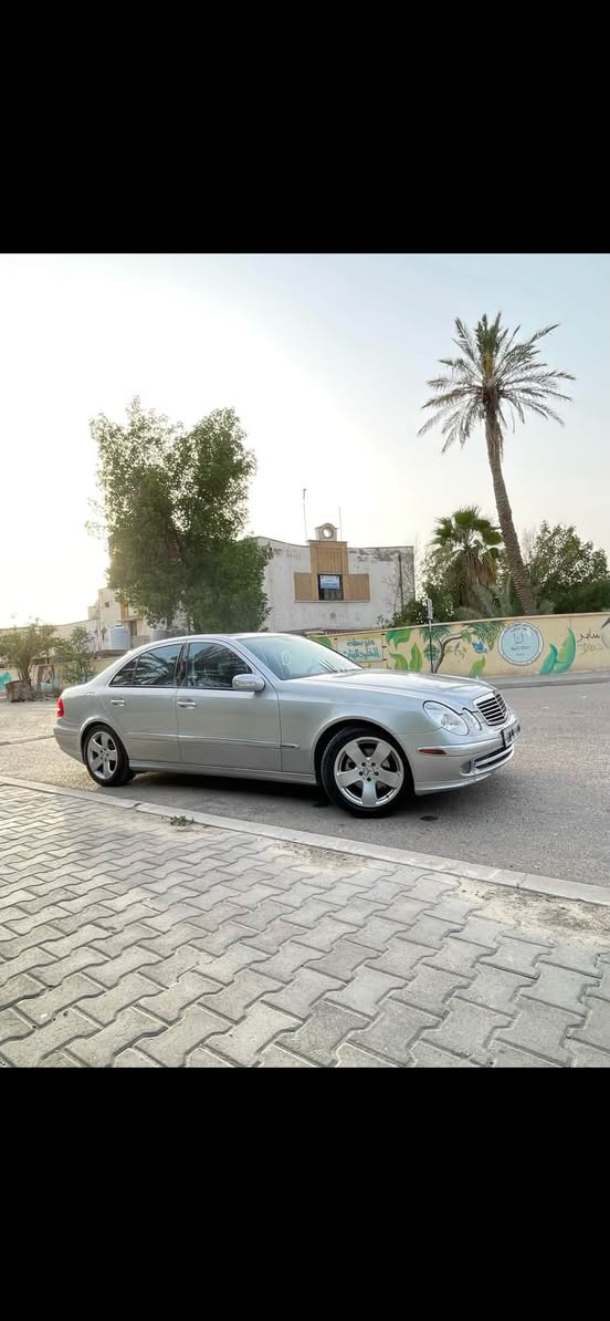 السلام عليكم
للبيع مرسيدس ام عيون ادوات ادوات حديده 
211 مديل 2007
E350
محرك 6V
السيارة شرط باكيت لوك
كفاله
تفاصيل👇🏻👇🏻
_ بصمة⁩
فتحه
_محرك +كير مكفولات ⁦⚔️⁩
_تبريد 3 قطع +ثلاجة⁦❄️⁩

_  شاشة ا🖥
انارة ترحيب💡 خارجية وداخلية ⁦⚔️⁩
_شاشة اعطال💬
داخل جديد جدا  كهرباء ⁦⚔️⁩
لايت زنون 
ايرباكات سليمة 
ويل جديد ⁩
سستم صوت BOSS 
صدر امامي خلفي جديد ⁦🛠️⁩
حساس مطر💦
تخم تاير جديد  
لايت اوتو   ⚔️
تخم تاير 
وضعيات قيادة سبورت وعادي واوتو🔥

لايت داينمك مع حركة الستيرن
داخل جلد اسود 
بردة كهرباء خلفيه
 بيبان بردات بلاد
دوس نيكل كروم
كير ثلاث وضعيات
كشنات هيترات مع كهرباء
كشنات خزن ميموري 3 وضعيات
تحكم استيرن جهتين
استيرن كهرباء 

ملاحظة / السيارة جاهزة من كل النواحي وفول مواصفات تجي تشغل وتروح 

السعر ( 75 وبيها مجال  للشراي وبالخدمه)

للاستفسار ***********
العنوان البصرة
