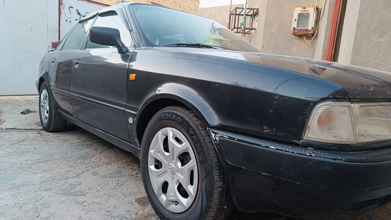 أودي 80 1993 رقم بغداد سنويه لل31
گير أوتو تخم تاير قبل يومين شديته كهربائيات كلها شغاله تبريد خير من الله حداديه  محرك 2000 دوش بيه لاستيك ولف شرط شرط حداديه وصبغ الشركه بيها اجراد قليل دواخل جدد مكانها الناصريه 
‏‪***********‬‏ متواجد واتساب للتفاصيل اكثر ماسنجر ماعندي 
السعر 41 بيه مجال 
وشرط تحويل
