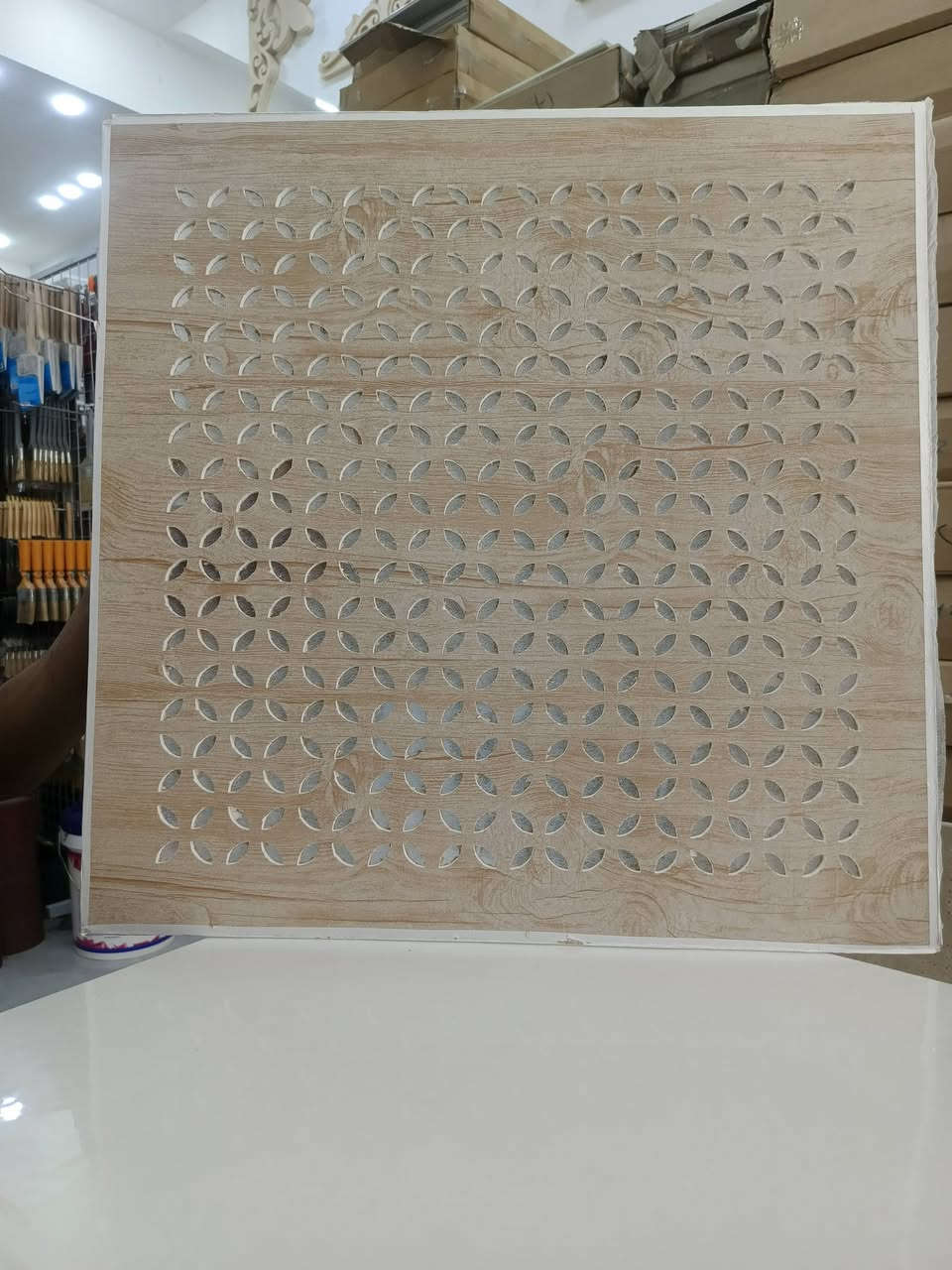على بركه الله.

تم وصول سقوف ثانويه بورك وبلاستك 
 العنوان -ديكورات اسطنبول -شارع الاطفاء -مقابيل مدرسه 
الأوائل
***********
***********
