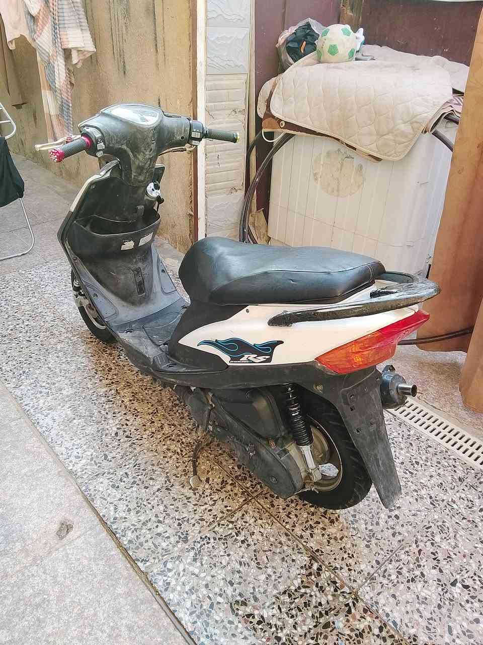 سلام عليكم ماكس عدله للبيع الدراجه مكينه بلاديه مكفوله من نضوح وتبخير وتنقيص 
سلف بلادي. كلجات بلاديه ماملعوب بيهن 
كهربائيات شغاله سلف هندر اشاير لايت بريكات  شغال كلهن  عنواني كربلاء خلف مستشفى الاورام ***********
