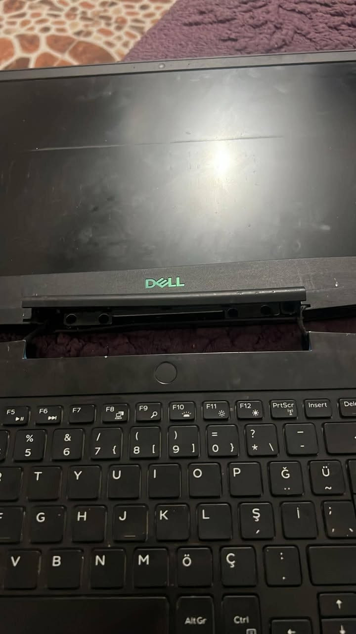 سلام عليكم لابتوب للبيع السعر 200   بس هاي المشكله. ماكو صوره  واتساب
***********

المعالج: Intel Core i7 — الجيل العاشر (10th Gen)

الرام: 16GB

كرت الشاشة: NVIDIA GeForce GTX 1650
