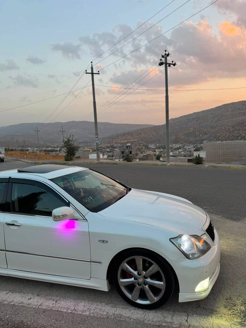 كراون شاهين • ٢٠٠٥ • ١٨٠٠٠٠