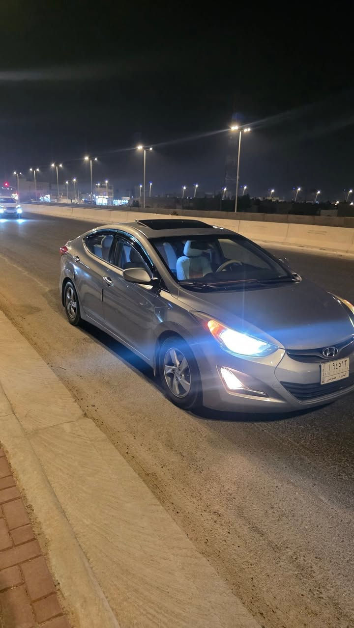 النترا وارد كندي مديل ١٥ فول مواصفات محرك ٢٠٠٠ دوش رقم بصرة حرة سياره جديده وجاهزه من كلشي مابيهه اي نقص محرك وكير وحداده وتبريد شرط الفحص بهيه مدكر امامي وداير جوة قبق البانزين صبغ ولباقي مكفوله سياره ٩٥ هاتف 📱 ***********عنوان بصرة
