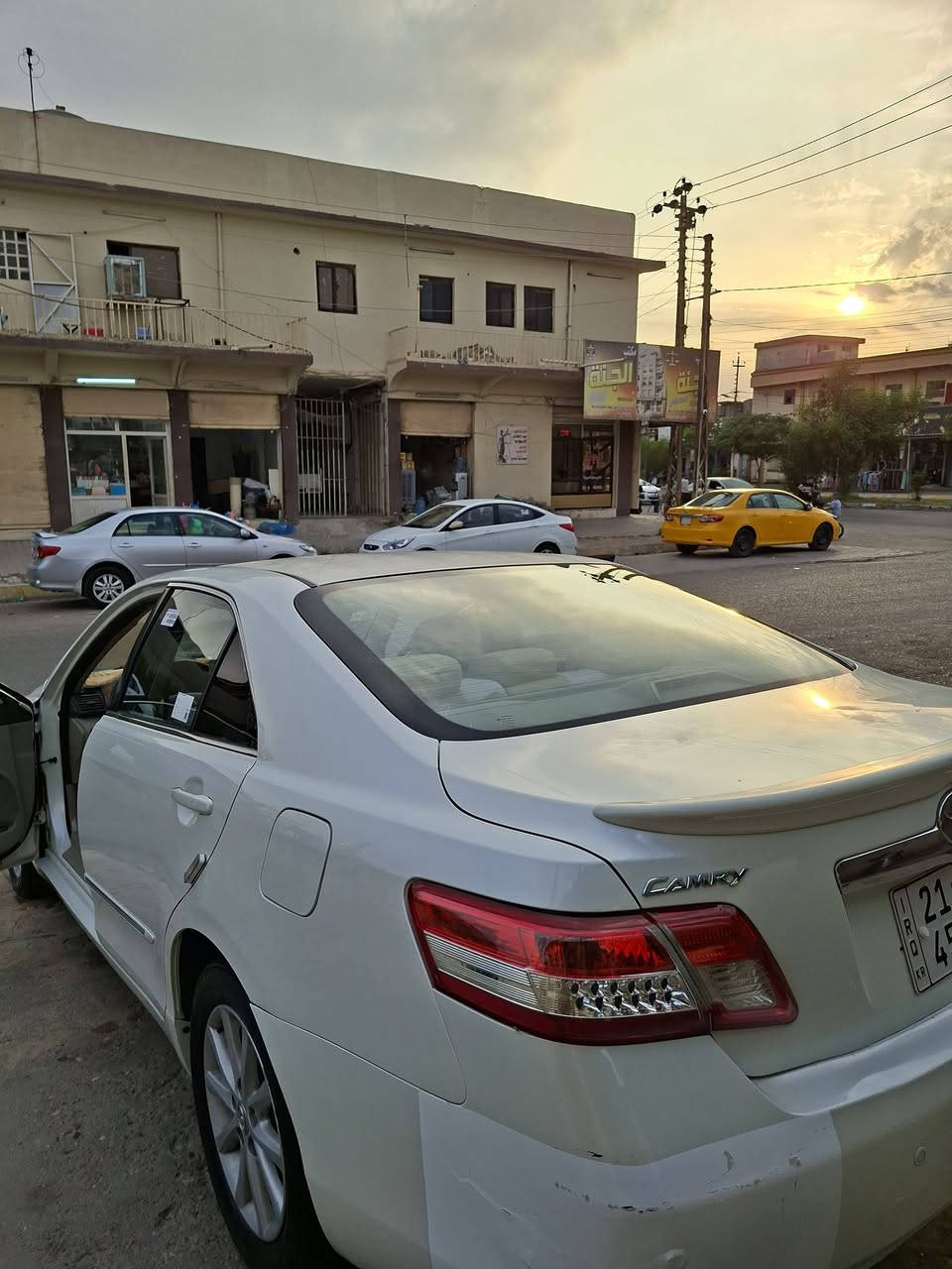 كامري GLX • ٢٠١٠ • بدون صبغ