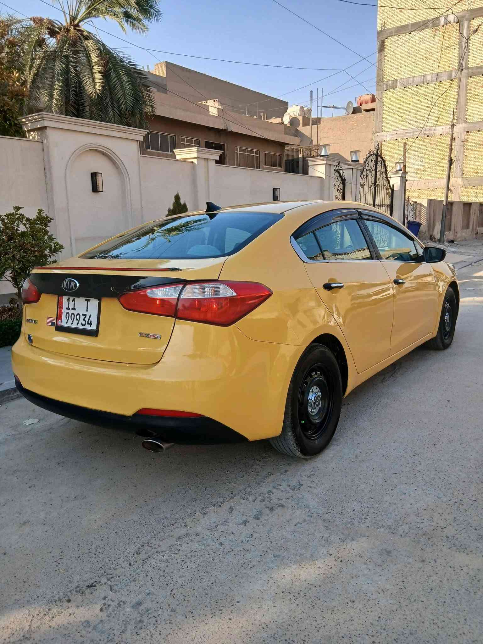 ييالله السلام عليكم كيه فورتي موديل2015 وارد امريكي صور الحادث وسونار منشورات وسياره ليبل واحد السياره جديده وجاهزه مكينه وكير وحداديه وصدر وتخم تاير مكفولات العنوان بغداد الرقم هاتف ***********السعر 86وبي مجال شي بسيط
