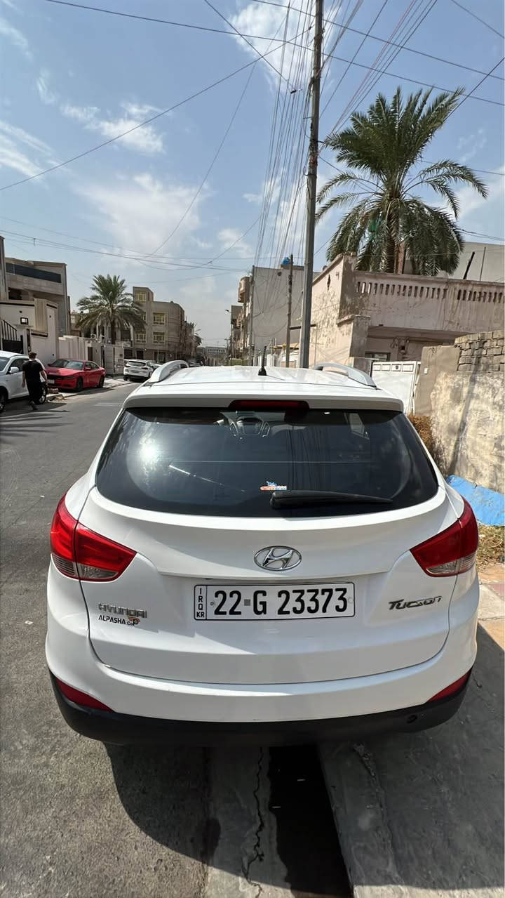 توسان خليجي 
مديل12 
مكينه2000دوش
تبريد ثلج
تخم تاير
صدر جديد
رقم اربيل تحويل او وكاله
اشاير مري 
كامره كلفيه
تحكم مقود تك جهه
بيهه تحكيل بسيط فقط 
وبارد بلباب كلش قليل لباقي كفاله بدون صبغ او حادث 
السعر125وبيهه مجال
مكاني الاعظميه
*********** بغداد, العراق
