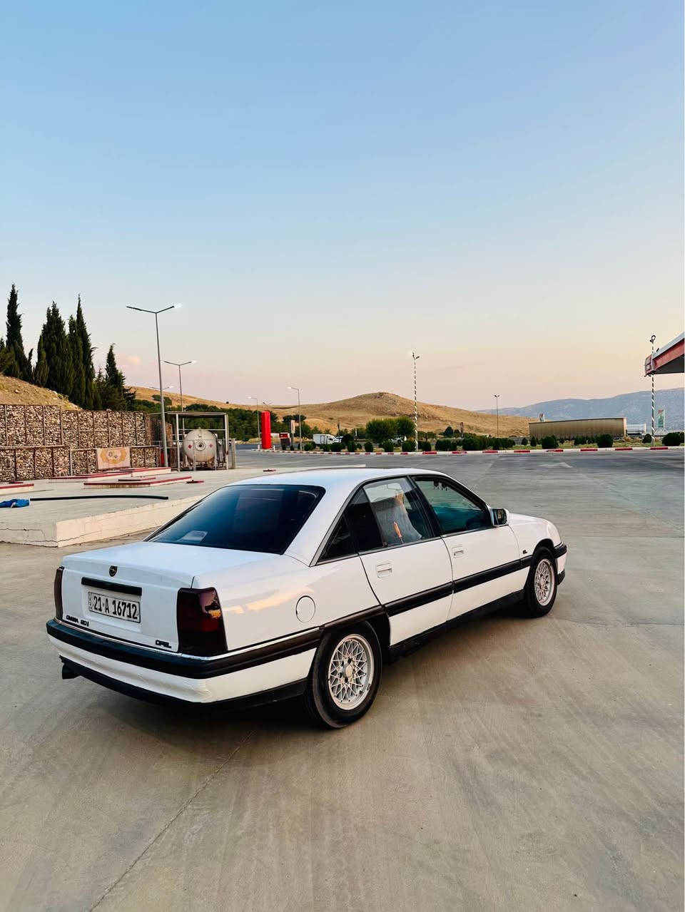 Description
سلاوى خواى گه وره له هه مو لايەك بيت ئه م omega بو ڤروشتن موديل 1991 سه ياره كه بى مه سرهفه بى عهيبه هيج مه سره ڤيكى
نيه كيرو مه كينهى 20سفره سه يارهكه سلايته
شووين بازيان گورینەوەش ئەکەم
زم***********ڤایبەر
زم *********** السليمانية, العراق
