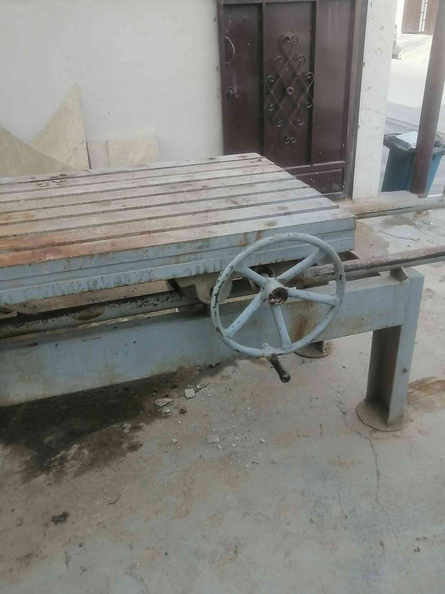 قاطعة مرمر • كبير