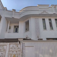 ٢٠٠م • طابقين • قرب جامع الشهداء