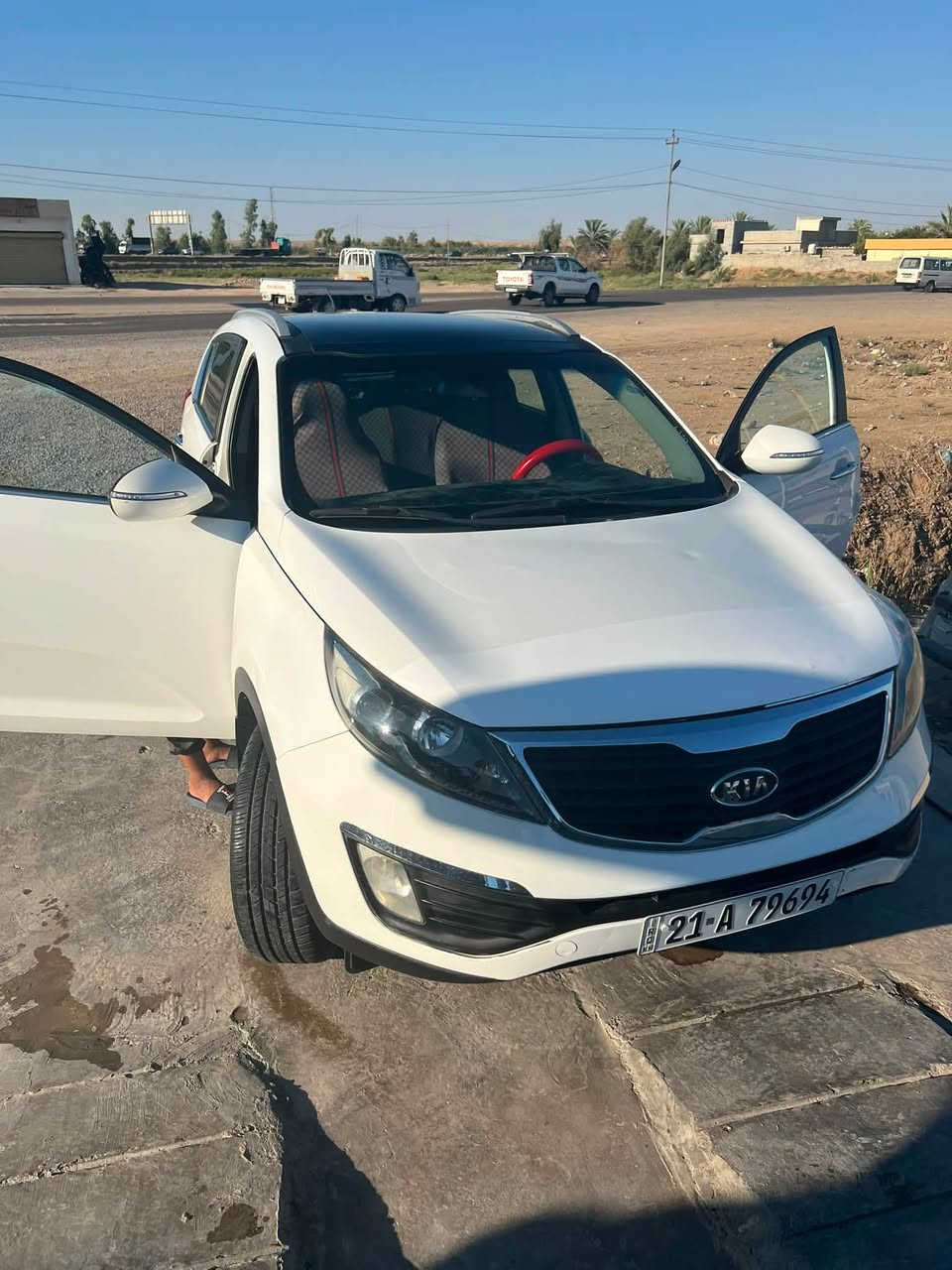 سبورتج للبيع موديل ٢٠١١ خليجي  بيها قطعه چامرلق  وحافه لباب مال لجنطه سياره كلش حلوه تخم تاير جديد صدر لسياره كامل  بنورامل قطعتين سقف اسود تبريد ثلج 
السعر ١٢٥وبيها مجال اتصال ***********
