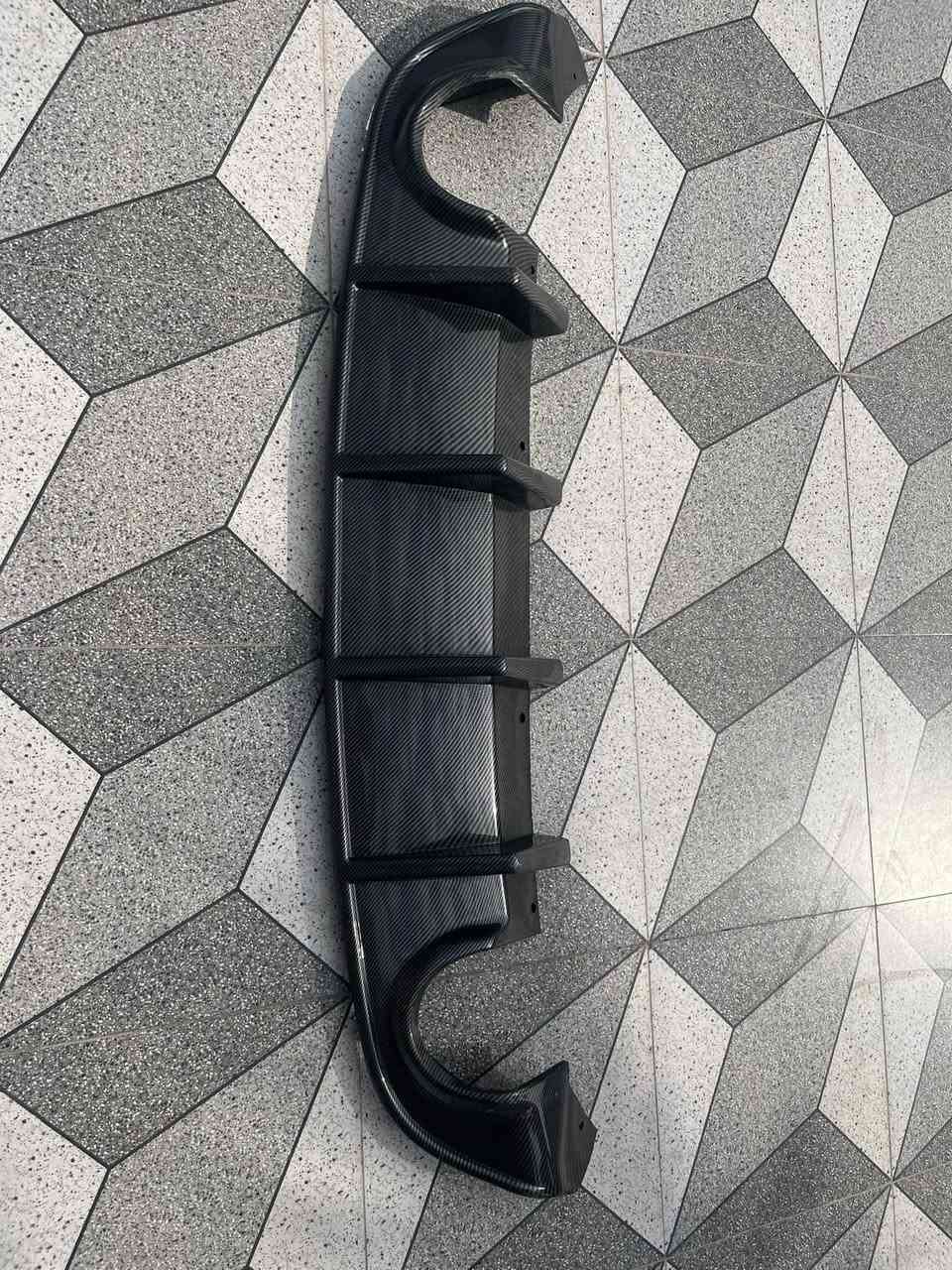 دفيوزر جارجر SRT • كاربون فايبر • فلوجه
