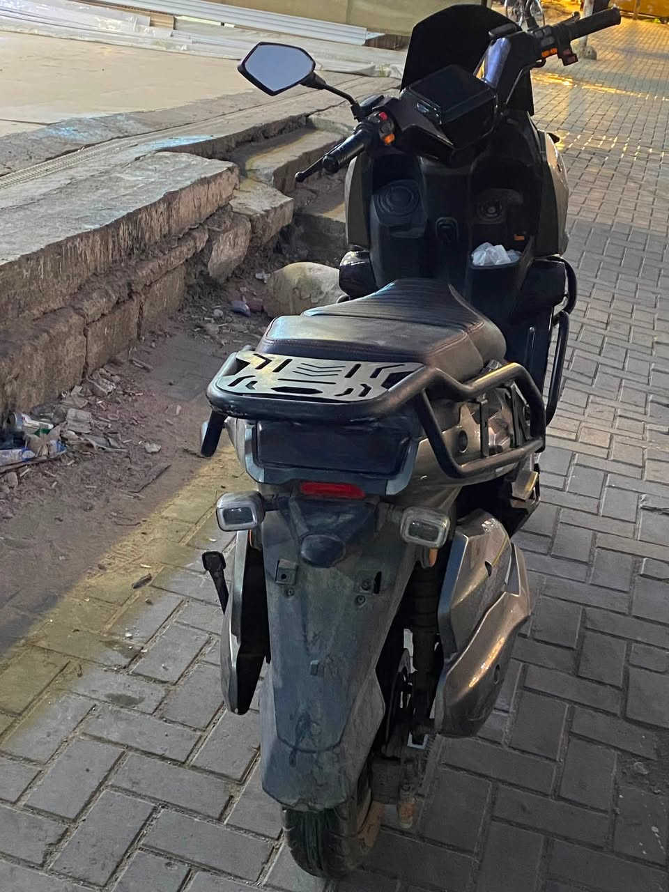 اباتشي نجمه للبيع موديل 2025 بطاريه  ليثيوم فوسفات الحديد 72 فولت 50 امبير يعني مسافه مفتوحه وعمر طويل كلش راقيه سرعته 90 ملف 2500  سعر مليون و100 بيهه مجال بسيط متوفر خاص واتصال *********** 
مكاني بغداد الكرخ
