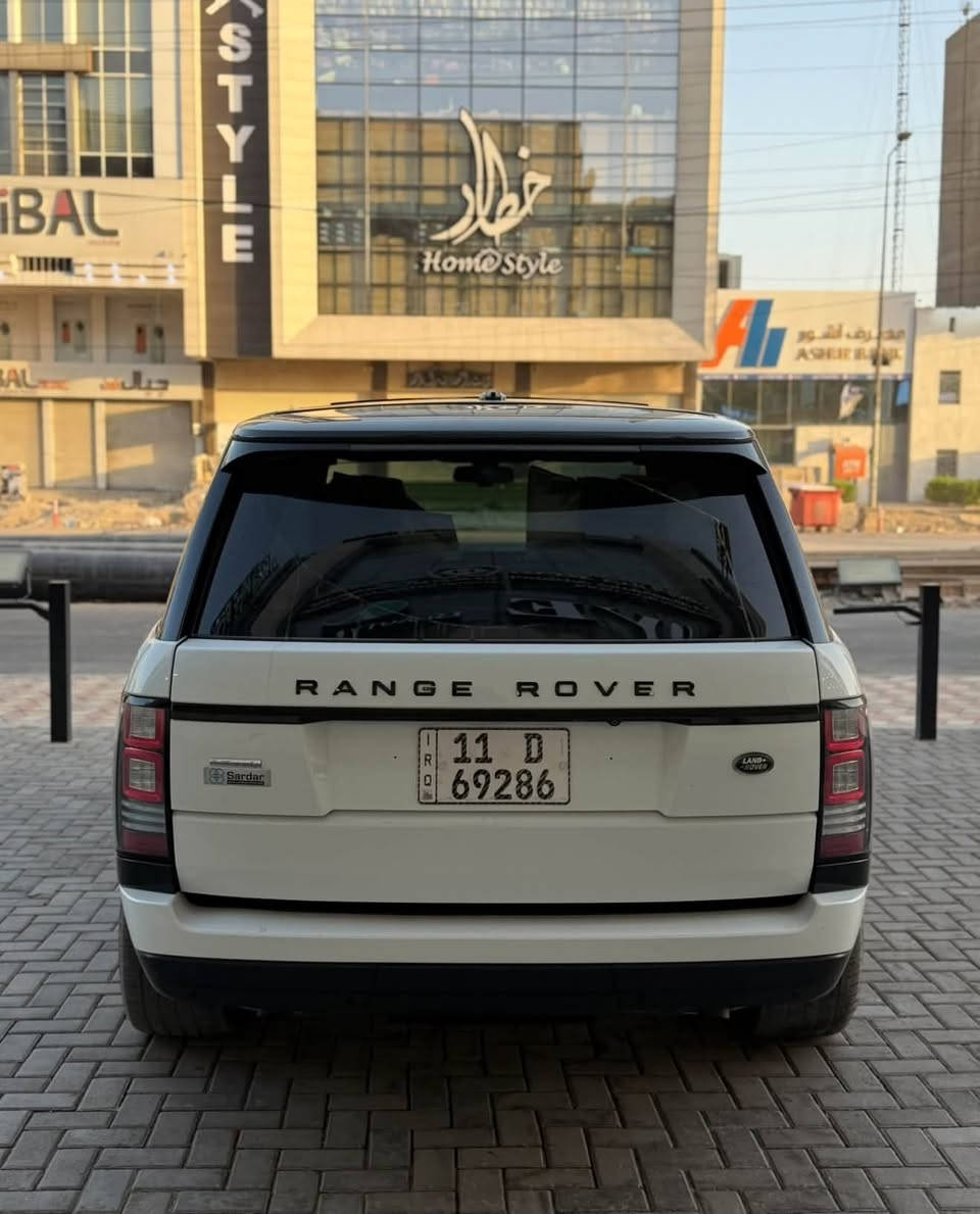 سلام عليكم
للبيع فقط بدون مراوس بيع كاش 
وبسعر جوه السوك 
سياره مكفوله كفاله عاااااامه 
فوووول مواصفات للاخير Vip
مكينه سوبر رقم بغداد باسمي 
عنوان بغداد زيونه
سعر 280 ورقه 
***********
