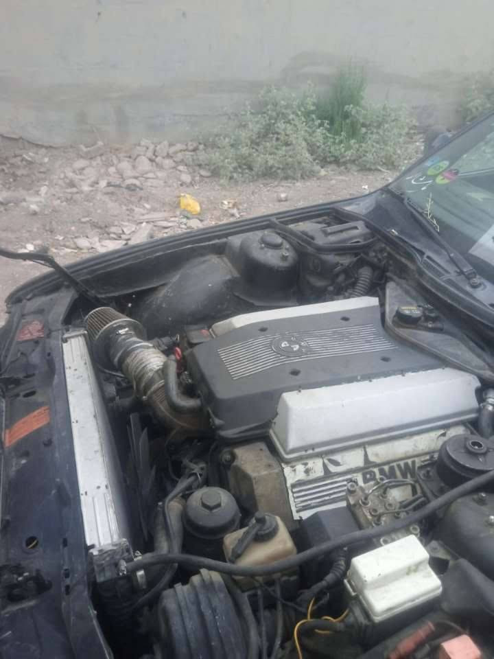سلاوتان ليبي ئم بئيمه ته نهابوفروشتن كورينه وه ناكه م 740V8كيرومه كينه به شرت موديل94قه بات مواسافاته ئارمو واجيه يه به شرتي ئوليات ئارم ده هوكه جه مه كي بجوكي بيشي هه يه به س لاي سكني كرديه سياره كه بني شله ده بي بوخوت جاي كه ي سعري23مامه ليكي كه م له هه وليرم *********** أربيل, العراق

