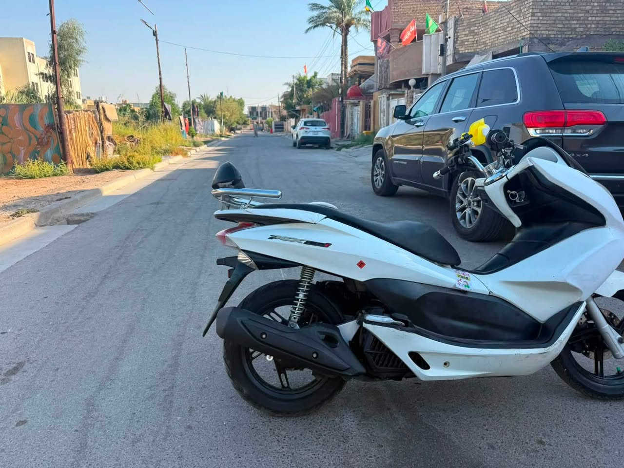 السلام عليكم
دراجة pcxموديل 2016 ياباني jf

جيل الاول مكينه ممفتوحه 

نقصها ستان تعليك 

السعر 1400 وبيه مجال 

بغداد الحسينيه الراشدية ***********

