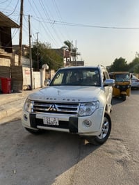 باجيرو ٢٠١٠ • مكينة ٣.٥ • ١٩٥ الف