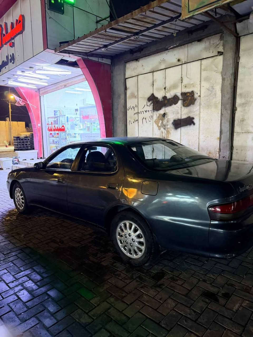 سيارة Toyota Cresta نظيفة جدا مكفولةمن الضربة والكص والنقل جثة وكير ومكينة وتبريد مكفول فقط مصبوغة عام للجمالية متواجد ع واتساب والاتصال 
*********** البصرة, العراق
