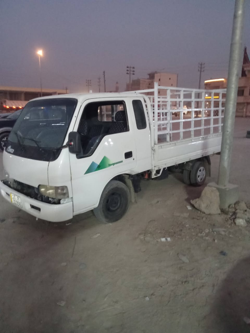 وفونتيره موديل 98 جاهزه السعر 55 رقمه انبار انكليزي صاحبه باللطيفيه تلفون *********** مجود واتساب
