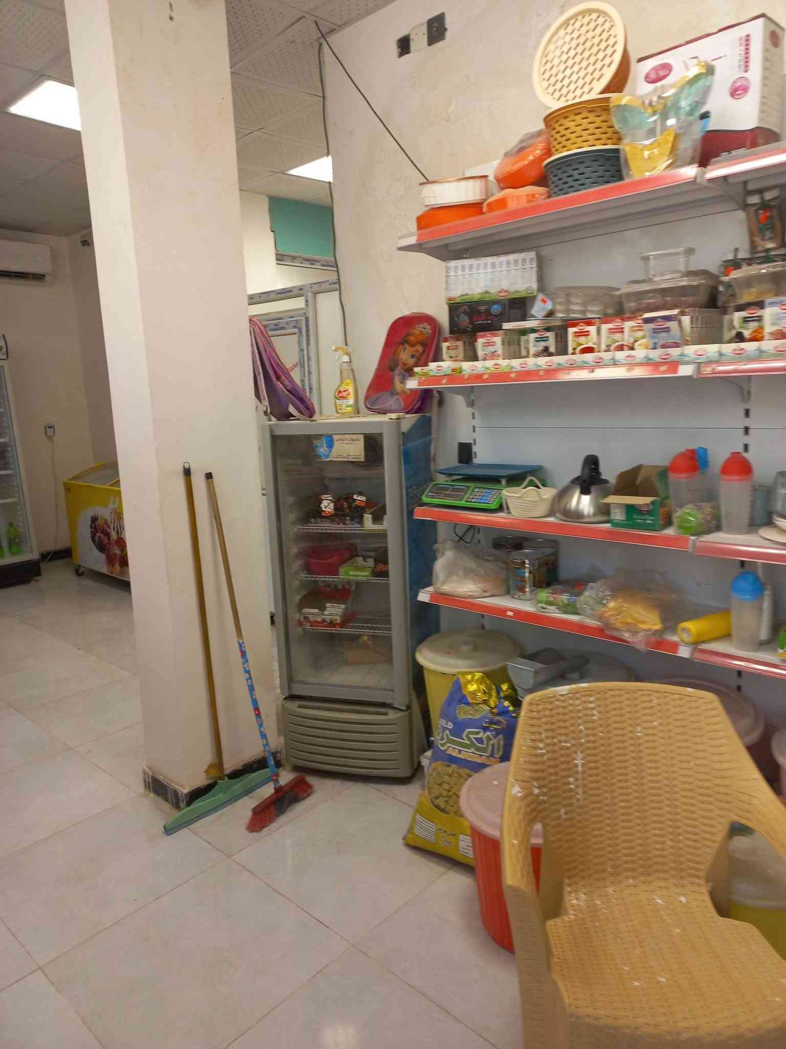 السلام عليكم 
غراض أسواق للبيع 
برادات و مجمدات و رفوف 
***********
العنوان الدوره البوعيثه مجمع الامل
