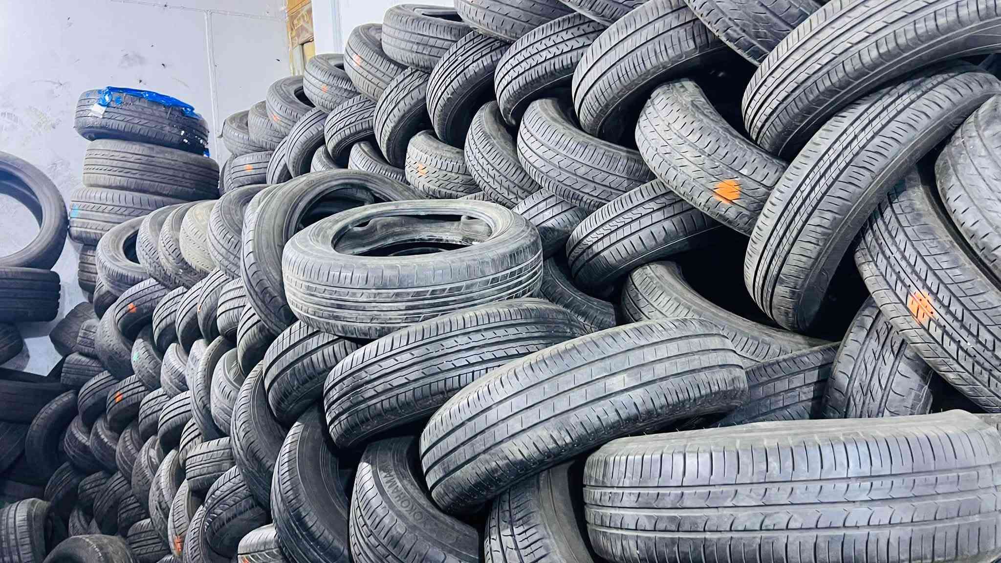 جمله 12 و13 حاويه كامله كميات كبيره جمله فقط  ***********  العنوان بصره جمعيات   حسن عقيل
