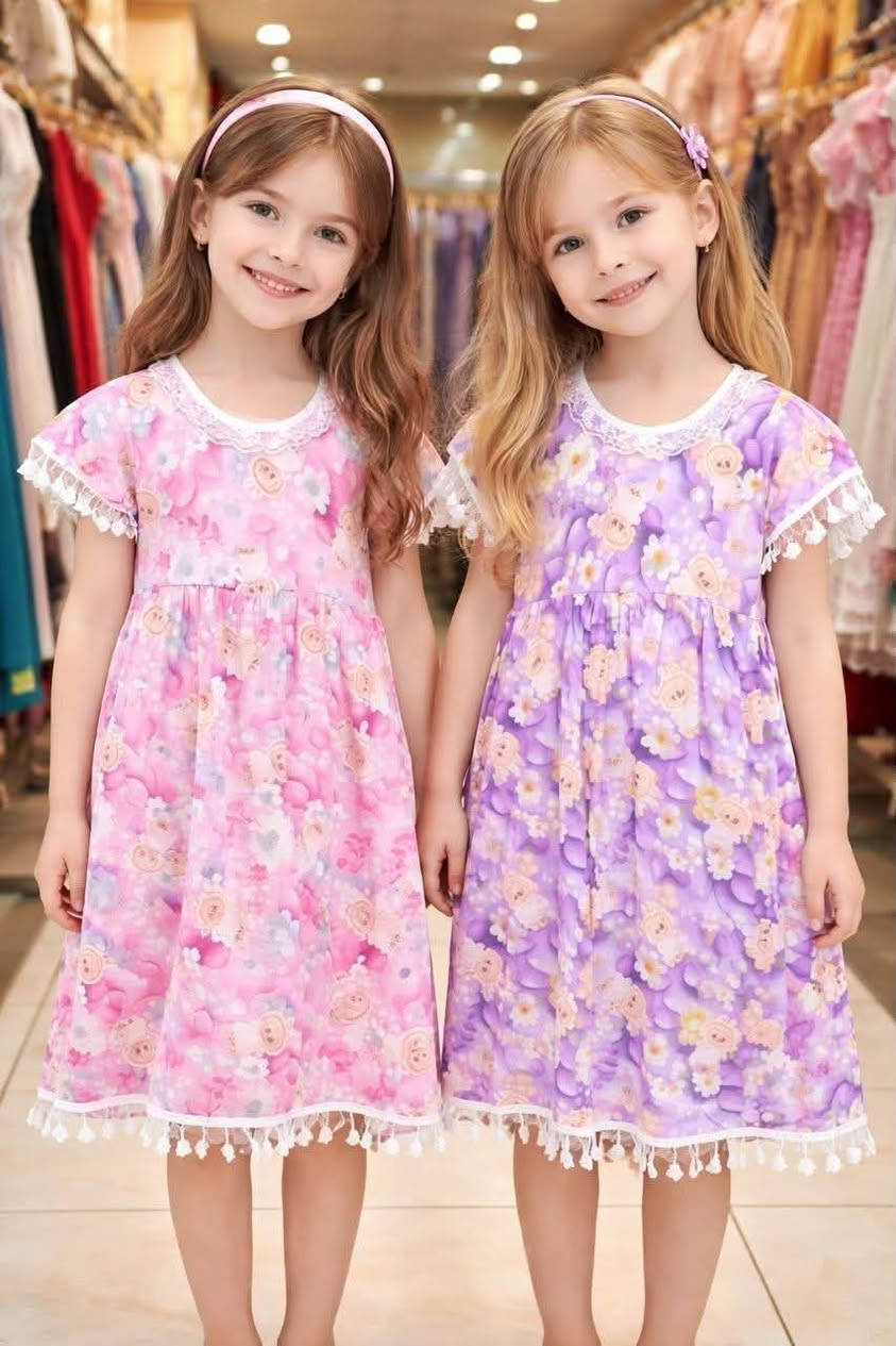 عرووووض جملة للاستفسار مراسلة واتساب ***********

نص مكتوب في الصور:
- أناقة الصغار
- Petit Boutique