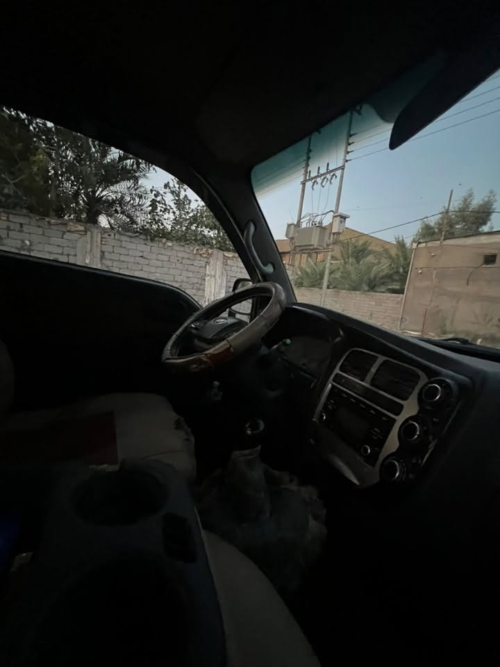 سلام عليكم البيع كيه فحل مفتوح  مديل ٢٠١٨ السياره حلوه بس بيه ملاحضات توني مبدل مكينه كيره شركه السياره أكفلك تحويل رقم واصط  مكانه ناصريه مركز سعر ٩٥ وبيه مجال تخابرني وتشلع أعيوني ‭***********‬
