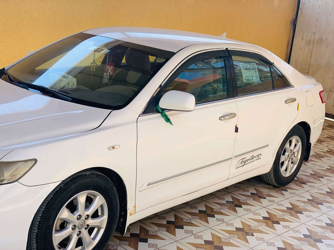 سلام عليكم سيارة كامري للبيع 
مكفوله كفاله عامه مديل 2007 
اسعر 110 
***********
