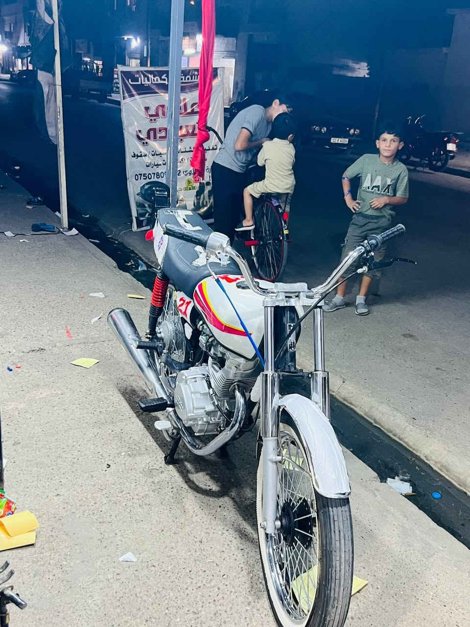درجه نامه شلامجه
درجه نضيفه تجي تشوفها
مكينه شرط معدل وتحريكه نار
مكينه ما مفتوحه
سعر 500 وبي مجال بصيط
***********

