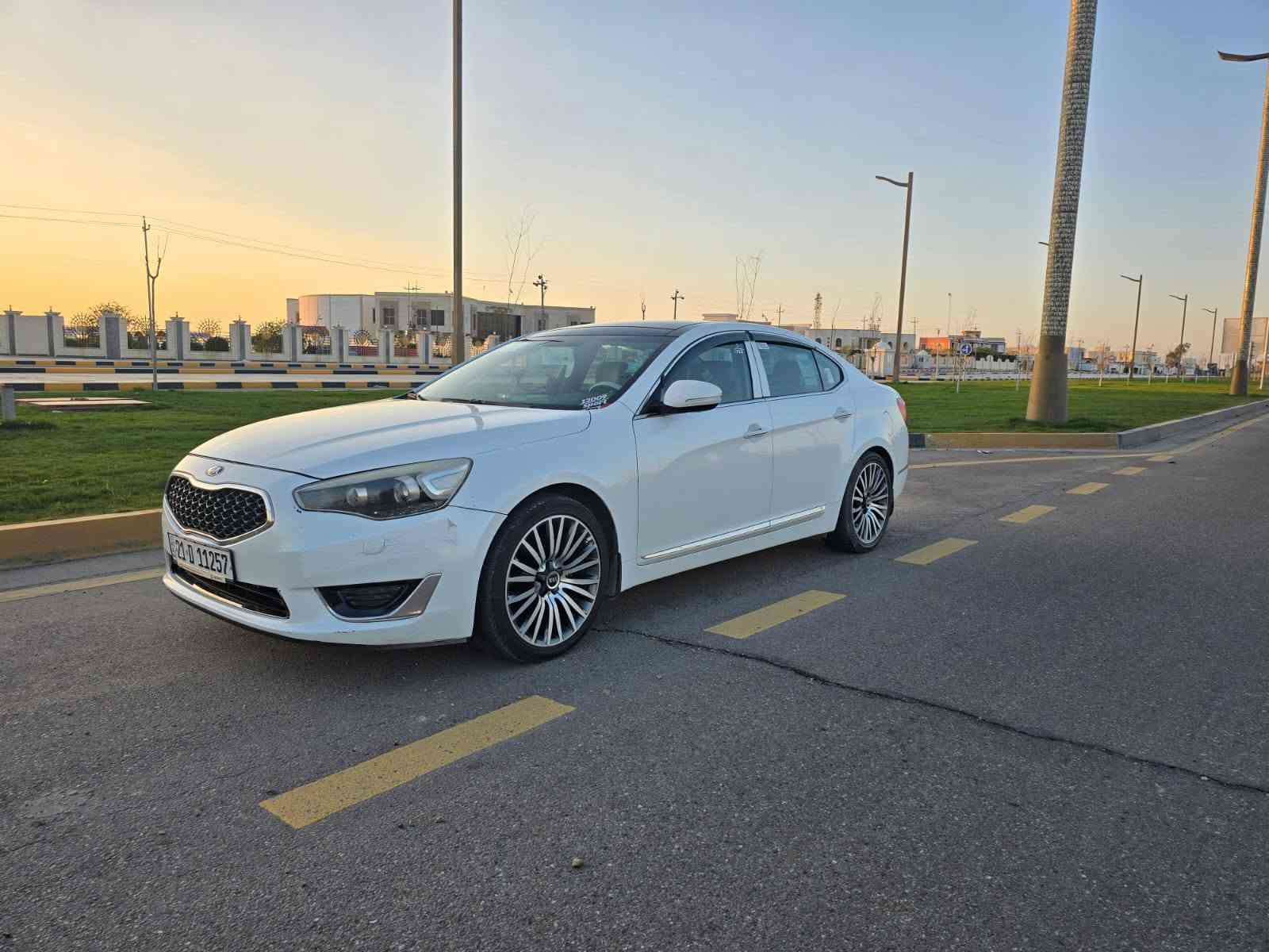 كادنزا موديل 16 خليجي فول مواصفات السعر 160 ورقه وبيها مجال مكان السيارة الانبار الكرمه شارع الصبيحات رقم صاحب السيارة ***********
