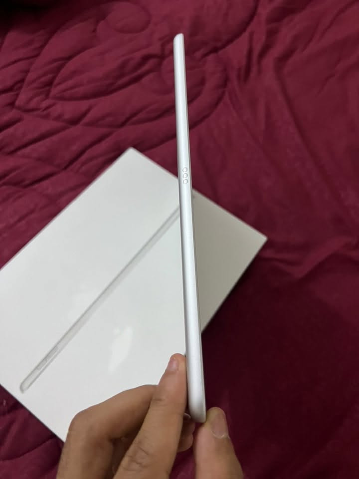 ايباد ٩ لبيع مكفول جهاز نضيف نضيف شرط لفحص الايبادنضيف مستخدم قليل طلعته طك باكيت ومضموم جان ذكره 64 شرق اوسط سعر٣٥٠ وبي مجال قليل رقمي***********

