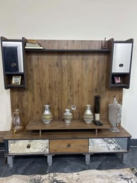 ميز تلفزيون • اشلي • ثقيل