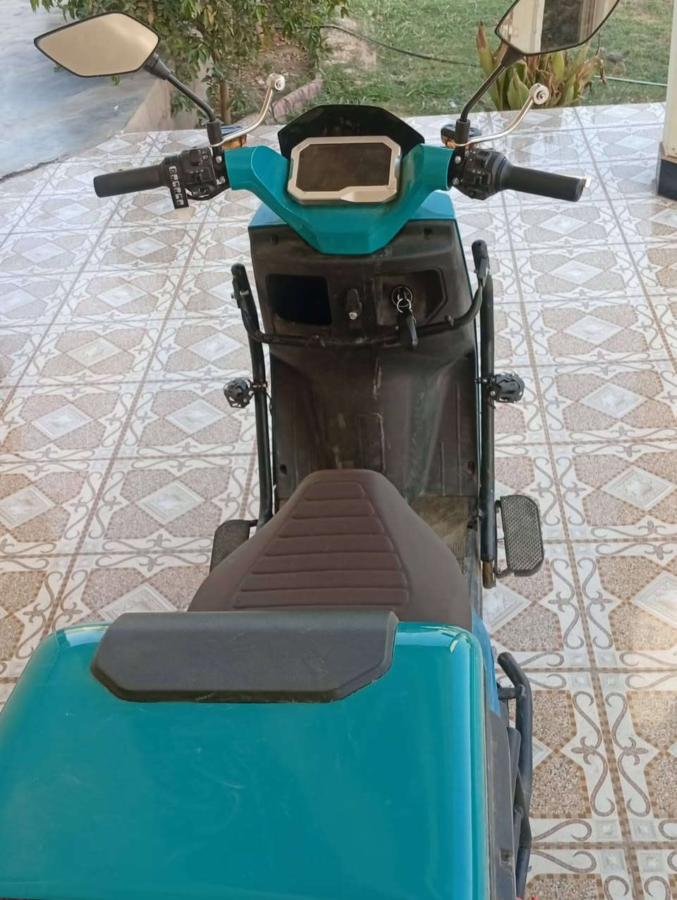 ماطور شحن للبيع شركه Tank
ست بطاريات كلشي ما بي اصحى من عندي اي عطل ما بي كلوبات كهربائيات كله شغاله ابريكات تيارات كلشي يشتغل شي مرتب 
اشتريته بمليون و200  
اني اريد ب 850 اذا شراي راسلني ونتفاهم *********** مكاني بالرمادي
