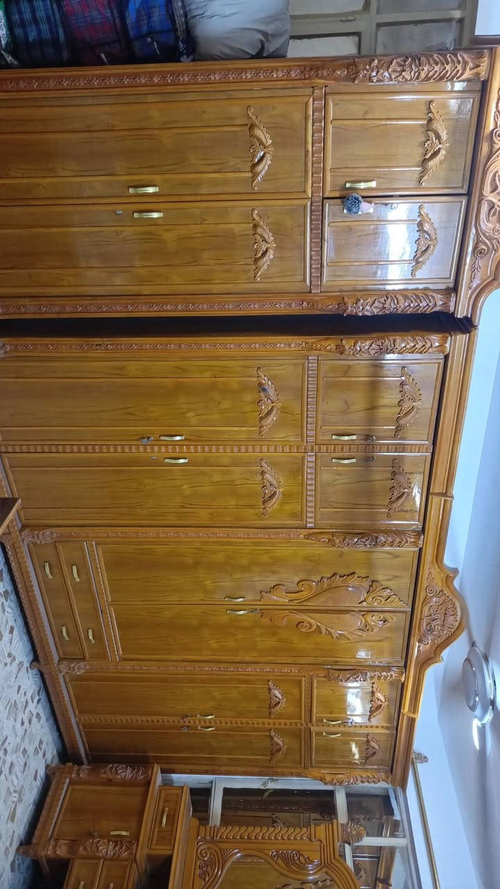 سلام عليكم غرفه نوم نضيفه للبيع تفاصيل ***********
