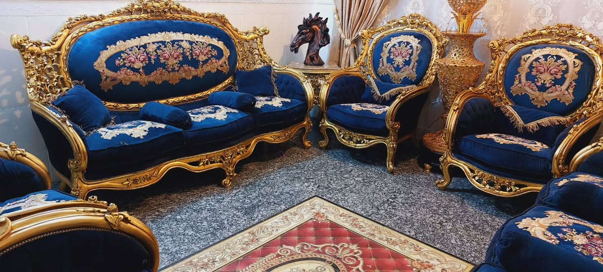 تخم زان مصري دمياطي عشر مقاعد مع سيت طبلات بغداد الشعب ***********

