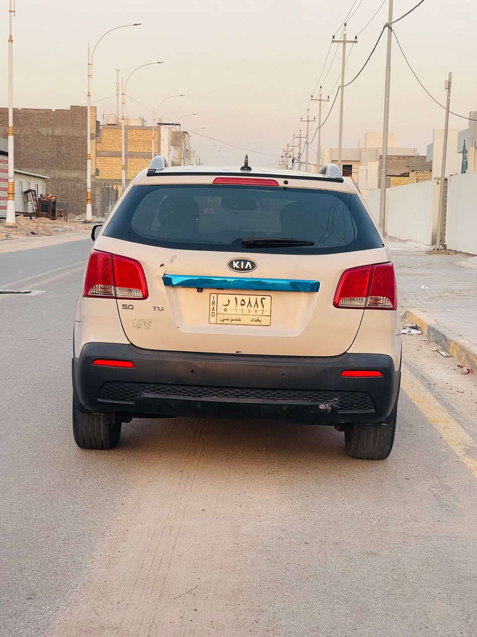 السلام عليكم للبيع سورنتو ٢٠١١  محرك ٢٤٠٠ دوش ٧ راكب جاهزة من كلشي مكينة تبريد حدادية كير السعر ١١٥ وبيه مجال للاستفسار *********** المكان السماوة
